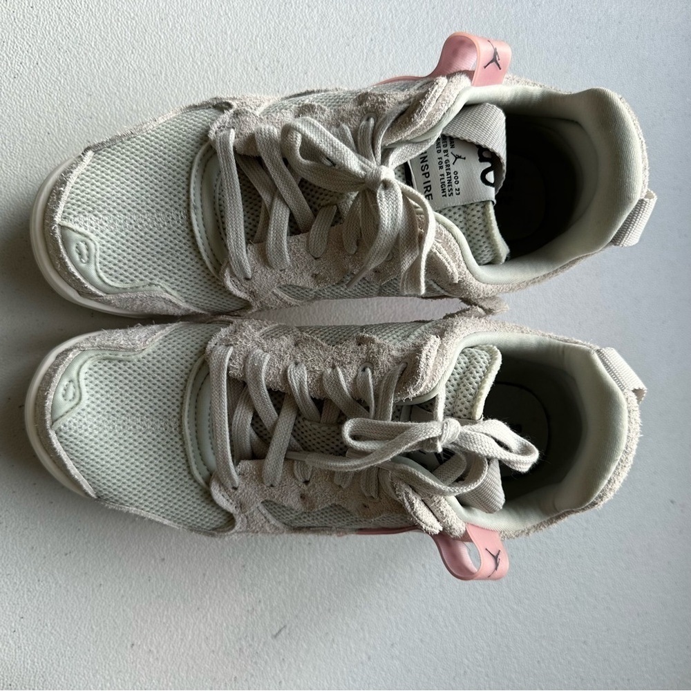 Jordan ma2 bone suede woman’s sneakers - Picture 7 of 14